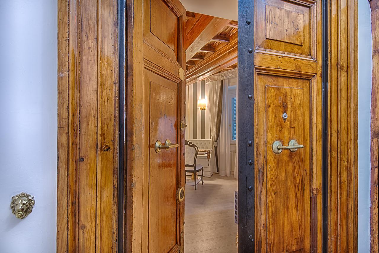 Spanish Steps Amazing Apartment Рим Экстерьер фото
